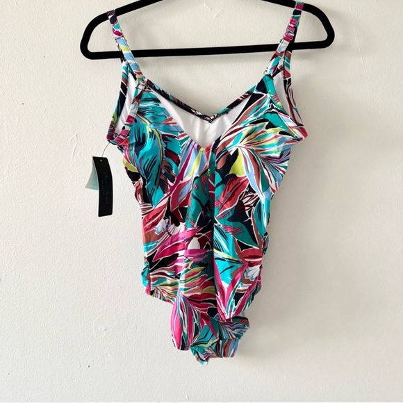 NWT Aqua Green Blue and Pink One Piece Swimsuit with Ruffle Details. XL - Picture 3 of 3